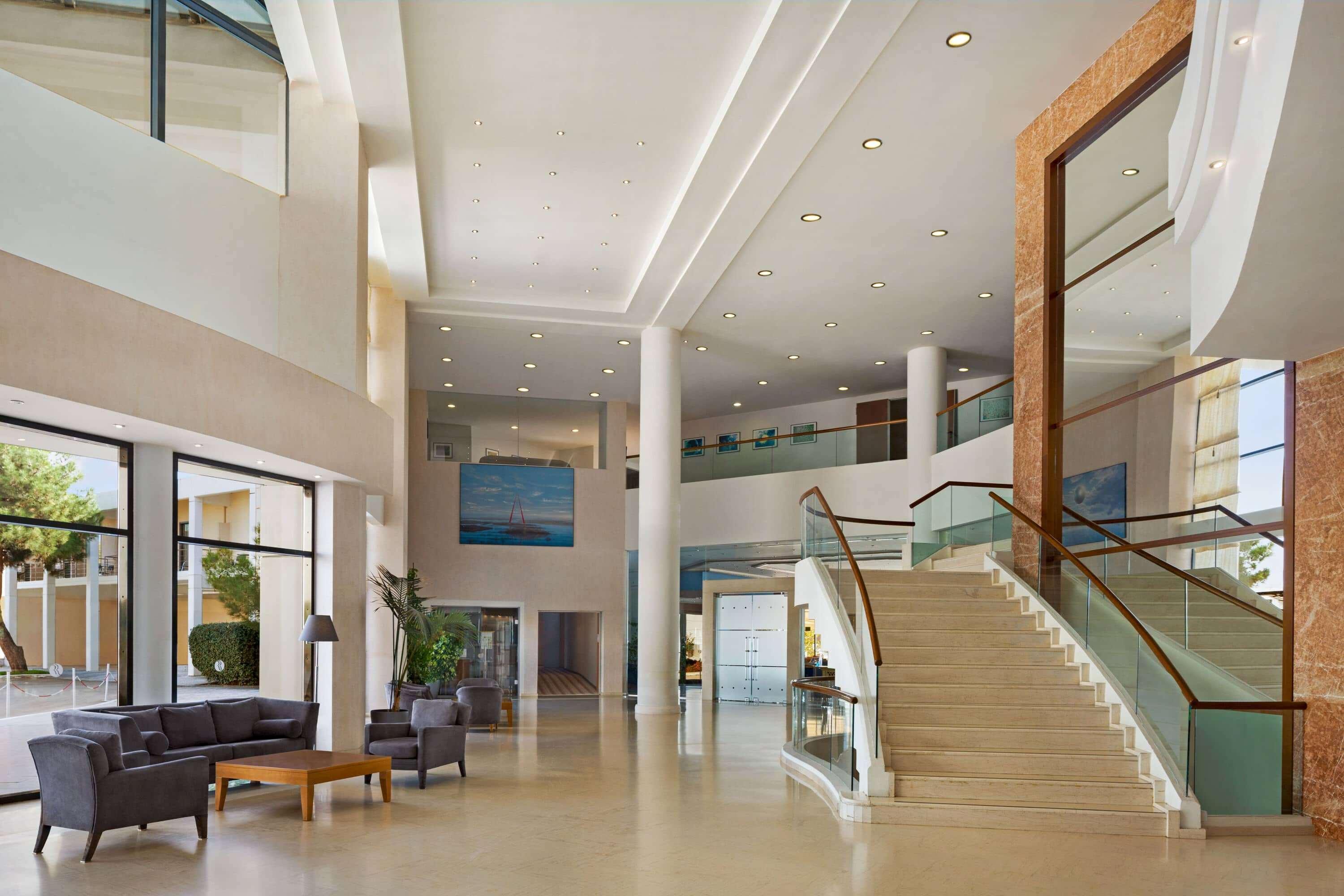 Ramada Plaza By Wyndham Thraki Hotel Alexandroúpolis Luaran gambar Interior of the hotel