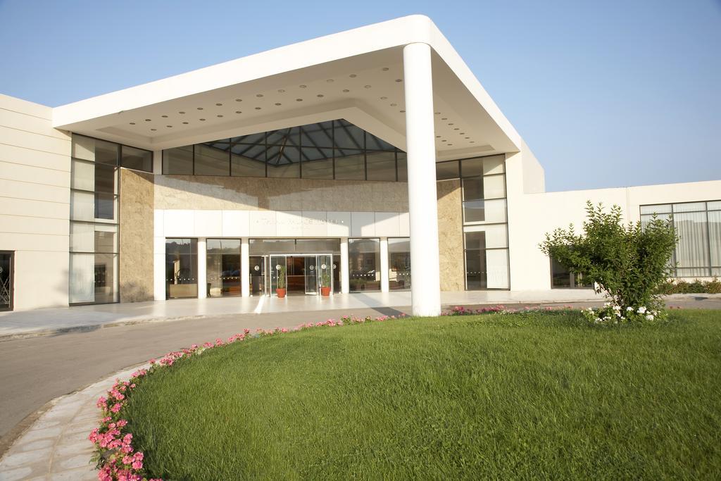 Ramada Plaza By Wyndham Thraki Hotel Alexandroúpolis Luaran gambar The main entrance of the University of Patras