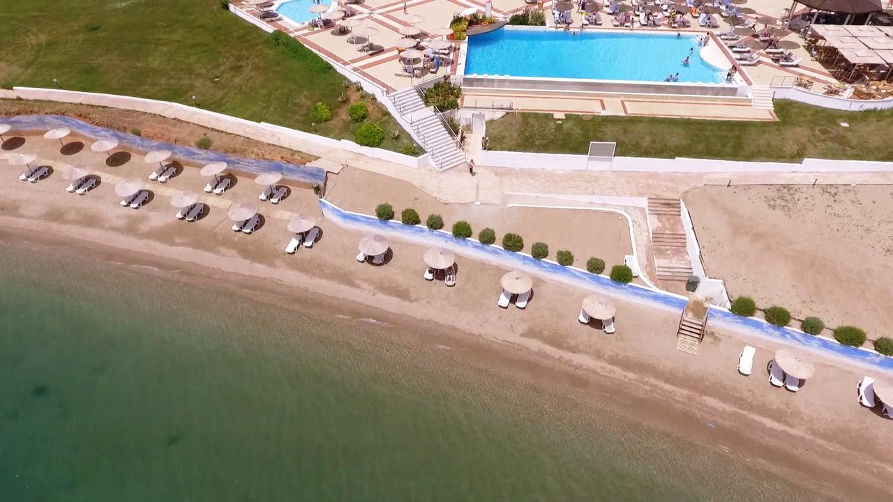 Ramada Plaza By Wyndham Thraki Hotel Alexandroúpolis Luaran gambar Aerial view of the beach
