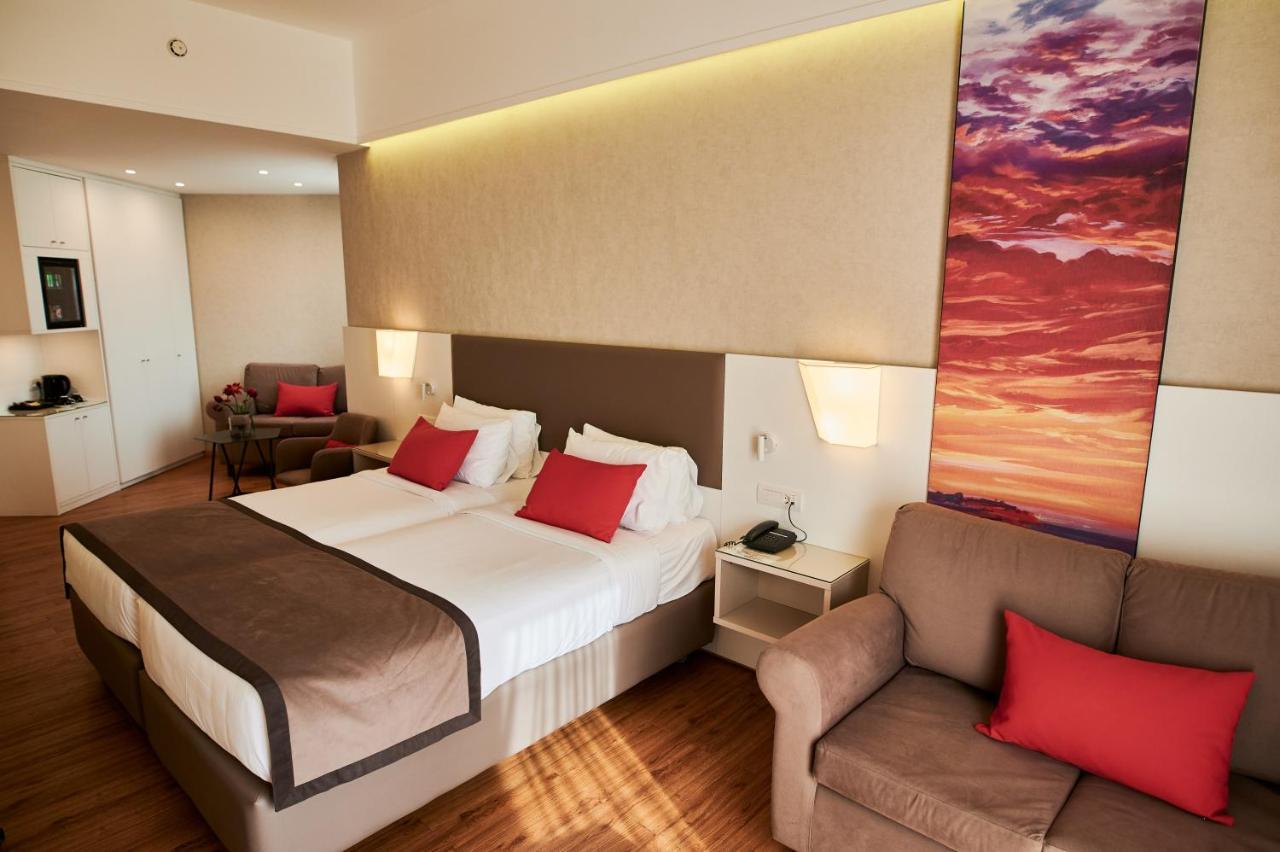 Ramada Plaza By Wyndham Thraki Hotel Alexandroúpolis Luaran gambar A room at the hotel