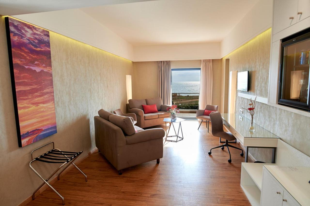 Ramada Plaza By Wyndham Thraki Hotel Alexandroúpolis Luaran gambar Suite